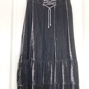 Italian silky velvet skirt, blue-grey- silver colour, midi, size M (6-8-10).
